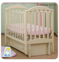 Кроватка детская КЛС Лилия с инкрустацией стразами Д001 (продольный маятник), Арт.АБ 17.3